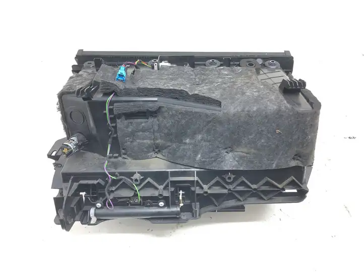 Mercedes-Benz C W204 (2007 - 2014) A2046800091 Бардачок в сборе — фото 3
