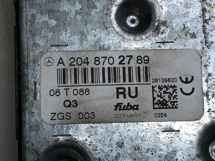 Mercedes-Benz C W204 (2007 - 2014) A2048702789 Усилитель антенны — фото 2