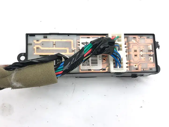Subaru Outback (2009 - 2014) 83071AJ000 Кнопка стеклоподъемников — фото 4