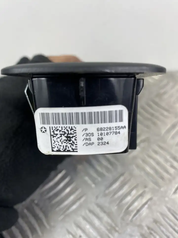 Jeep Cherokee (2013 - 2017) 68228155AA Кнопка стеклоподъемников — фото 3