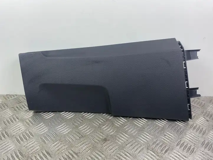 Seat Arona (2017 - ) 6F0867240 Нижняя обшивка стойки B — фото 1