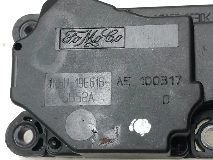 Volvo S40 (2007 - 2012) 4N5H19E616AE Двигатель задвижки потока воздуха — фото 3