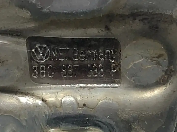 Volkswagen Touareg I (2002 - 2010) 3B0837033P Петля замка передней двери — фото 4