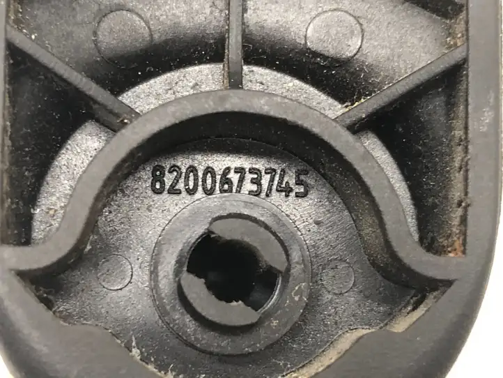 Renault Clio IV (2012 - 2019) 8200673745 Ручка стеклоподъемника — фото 3