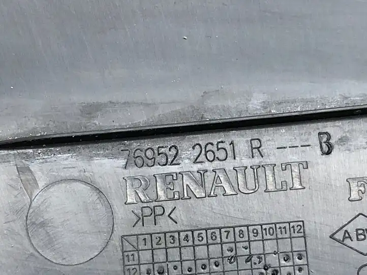 Renault Clio IV (2012 - 2019) 769522651R Внутренняя отделка переднего порога — фото 3