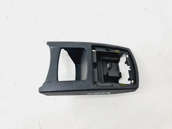 Renault Scenic III - Grand scenic III (2009 - 2016) 8127853 Прочие детали салона — фото 1