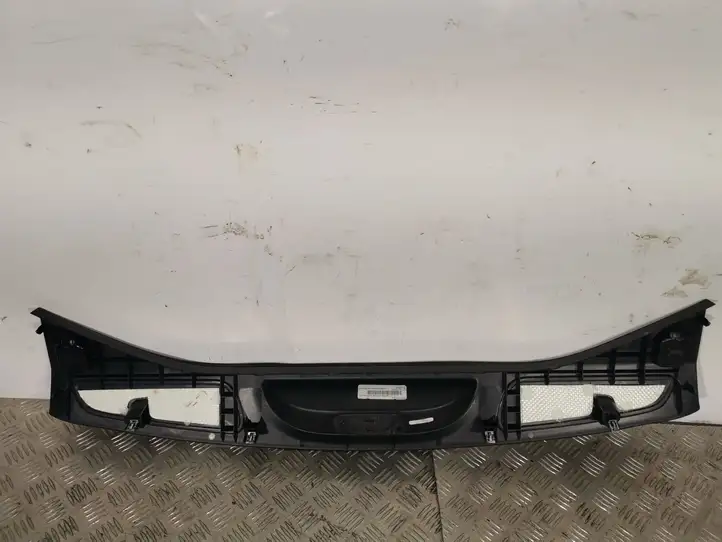 Jeep Grand Cherokee (2010 - 2021) P1GG75DX9AD Отделка порога багажника — фото 2