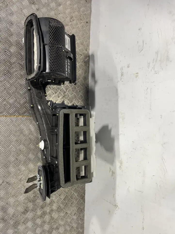 Jeep Grand Cherokee (2010 - 2021) Пластиковый корпус — фото 4