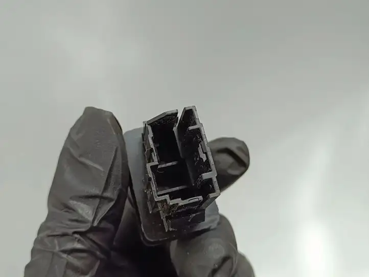 Mitsubishi Eclipse Cross (2018 - ) 8050A083 Другие включатели / ручки/ переключатели — фото 3