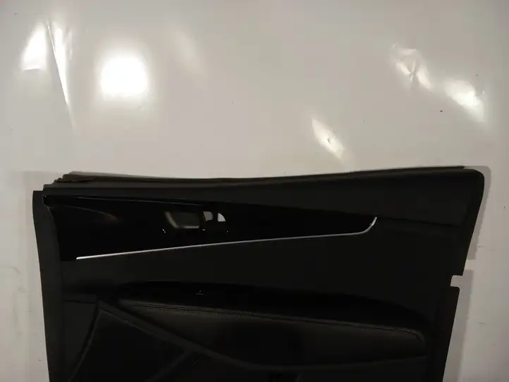 Kia Sorento (2017 - 2020) Обшивка передней двери — фото 2