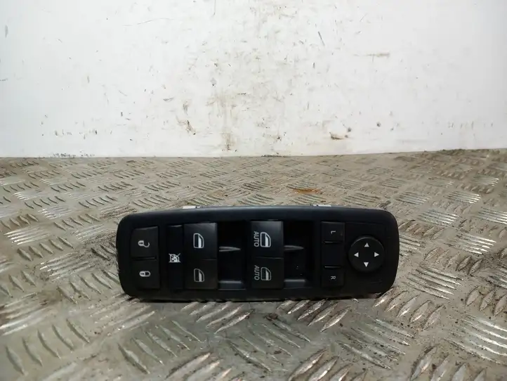 Jeep Grand Cherokee (2010 - 2021) 68184802AB Блок кнопок стеклоподъемников — фото 1