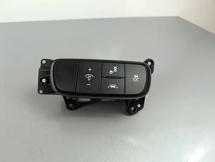 Kia Sorento (2017 - 2020) 93700C5150WK Выключатель ASR — фото 1