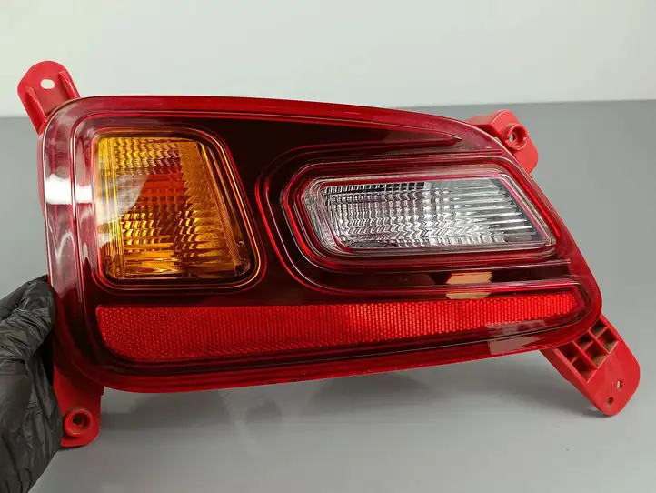 Hyundai Kona I (2017 - 2022) 92405J90 Задний противотуманный фонарь — фото 2