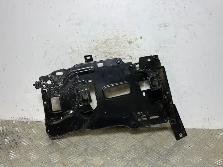 Peugeot 5008 II (2020 - ) 981528858000 Площадка аккумулятора — фото 2
