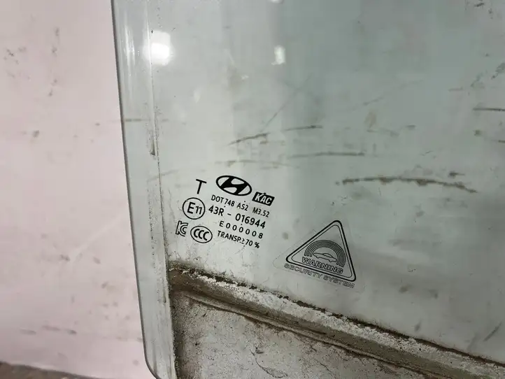 Hyundai Kona I (2017 - 2022) Стекло передней двери — фото 2