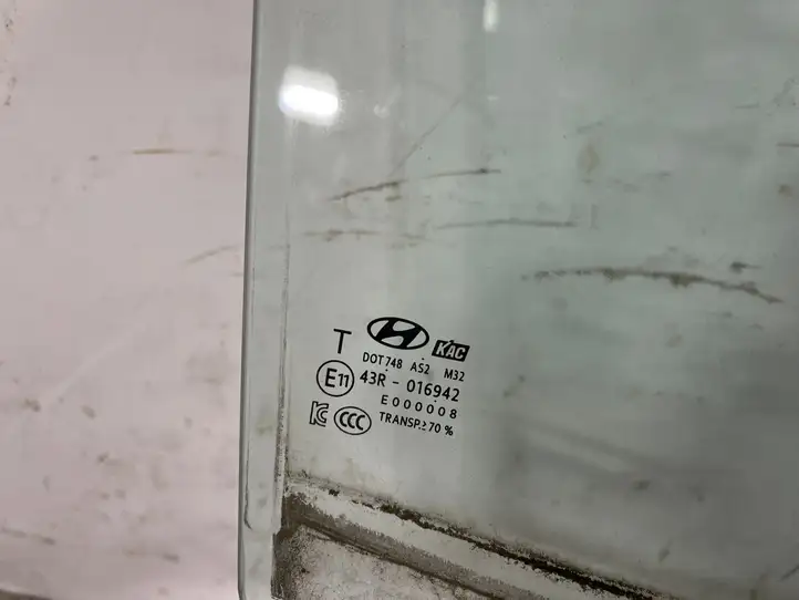 Hyundai Kona I (2017 - 2022) Стекло задней двери — фото 2