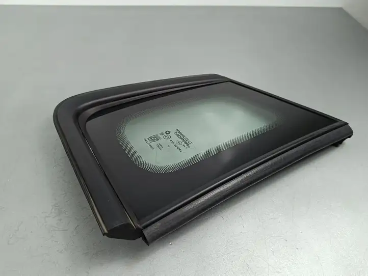 Jeep Compass (2017 - ) Заднее боковое стекло — фото 3