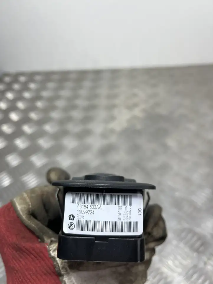 Jeep Grand Cherokee (2010 - 2021) 68184803AA Блок кнопок стеклоподъемников — фото 2