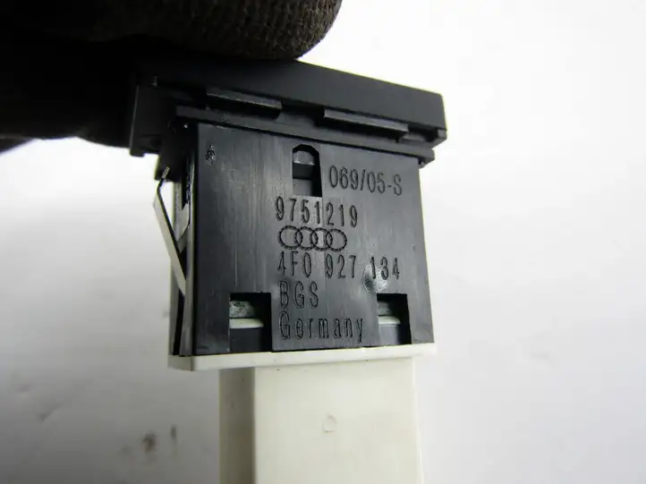 Audi A6 S6 C6 4F (2008 - 2011) Кнопка ESP — фото 4