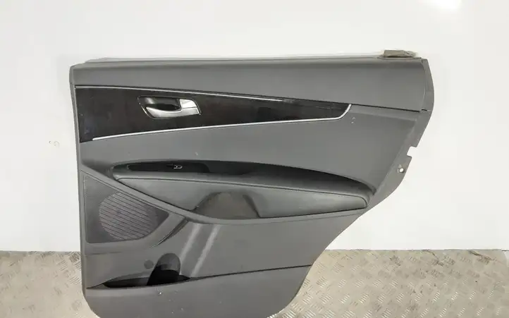 Kia Sorento (2017 - 2020) Обшивка задней двери — фото 1