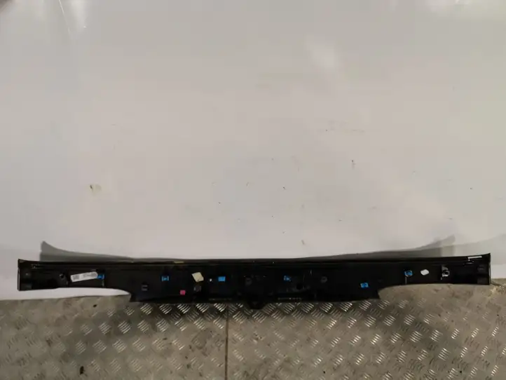 Jeep Compass (2017 - ) Подсветка номера — фото 4