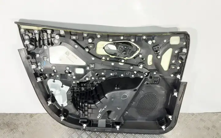 Jeep Cherokee (2013 - 2017) Обшивка передней двери — фото 2