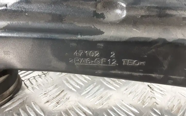 Jeep Cherokee (2013 - 2017) Детали воздухозаборника — фото 3
