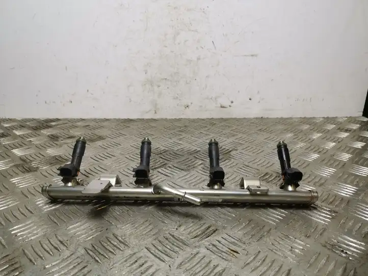 Jeep Cherokee (2013 - 2017) 04627120AD Магистральная топливная трубка — фото 4