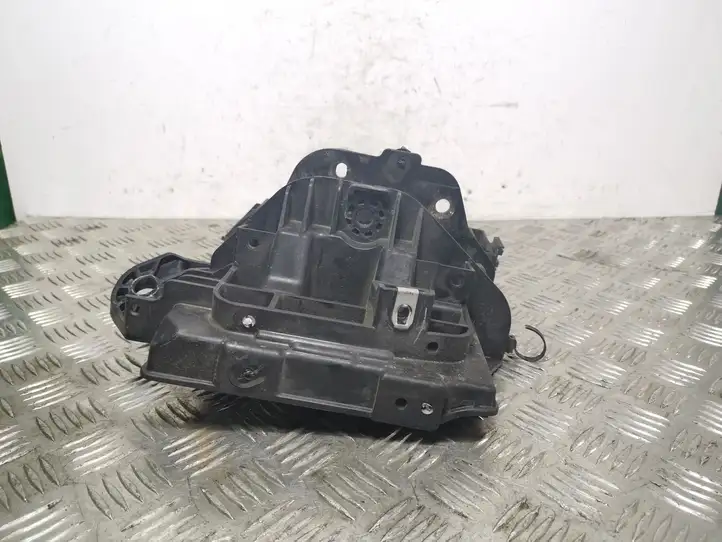 Jeep Cherokee (2013 - 2017) 68186053AC Площадка аккумулятора — фото 3