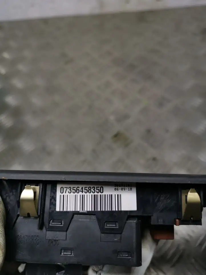 Jeep Renegade (2018 - ) 07356458350 Блок кнопок стеклоподъемников — фото 2