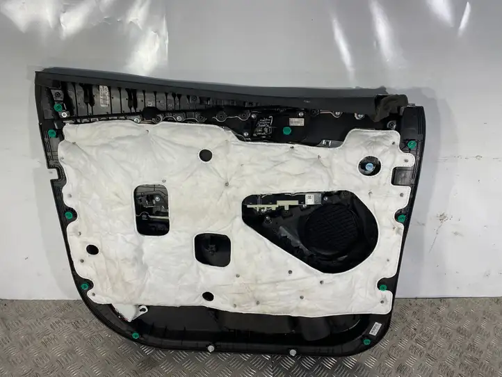 Kia Sorento (2014 - 2017) Обшивка передней двери — фото 2