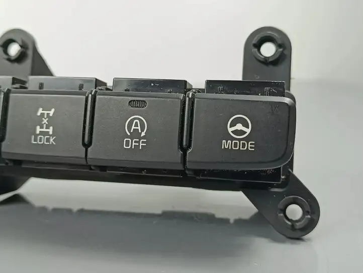 Kia Sorento (2014 - 2017) 93600C5890 Включатель блокировки дифференциалов — фото 2