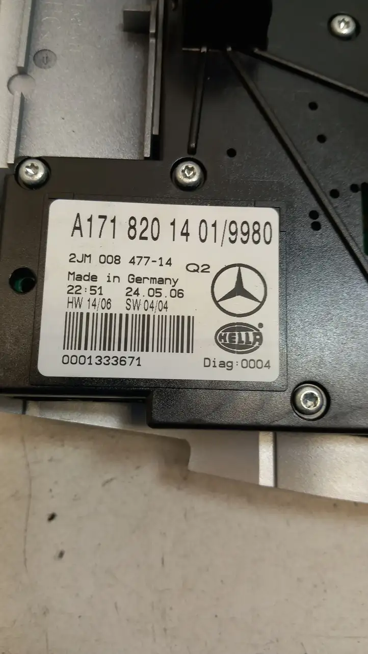 Mercedes-Benz SLK R171 (2005 - 2011) A1718201401 Передняя подсветка — фото 5