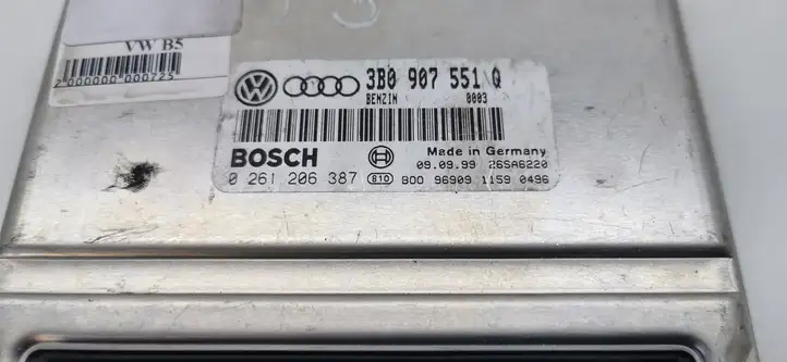 Volkswagen PASSAT B5.5 (2001 - 2005) 3B0907551Q Блок управления двигателем (ЭБУ) — фото 4