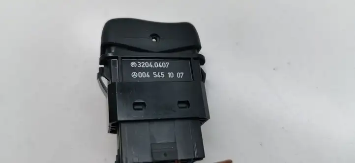 Mercedes-Benz Vito Viano W638 (1996 - 2003) 32040407 Другие включатели / ручки/ переключатели — фото 2
