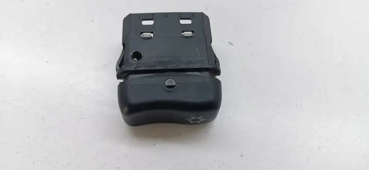 Mercedes-Benz Vito Viano W638 (1996 - 2003) 32031403 Кнопка кондиционера — фото 3