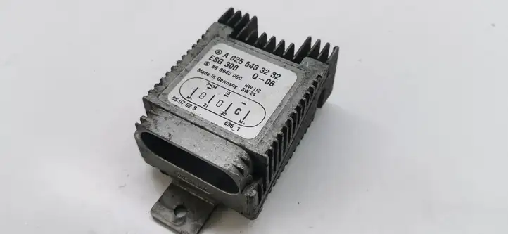 Mercedes-Benz A W168 (1997 - 2004) A0255453232 Реле вентилятора охлаждения — фото 1