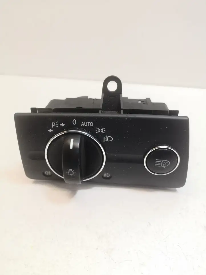Mercedes-Benz E W211 (2002 - 2009) 2115450104 Включатель фонарей — фото 1