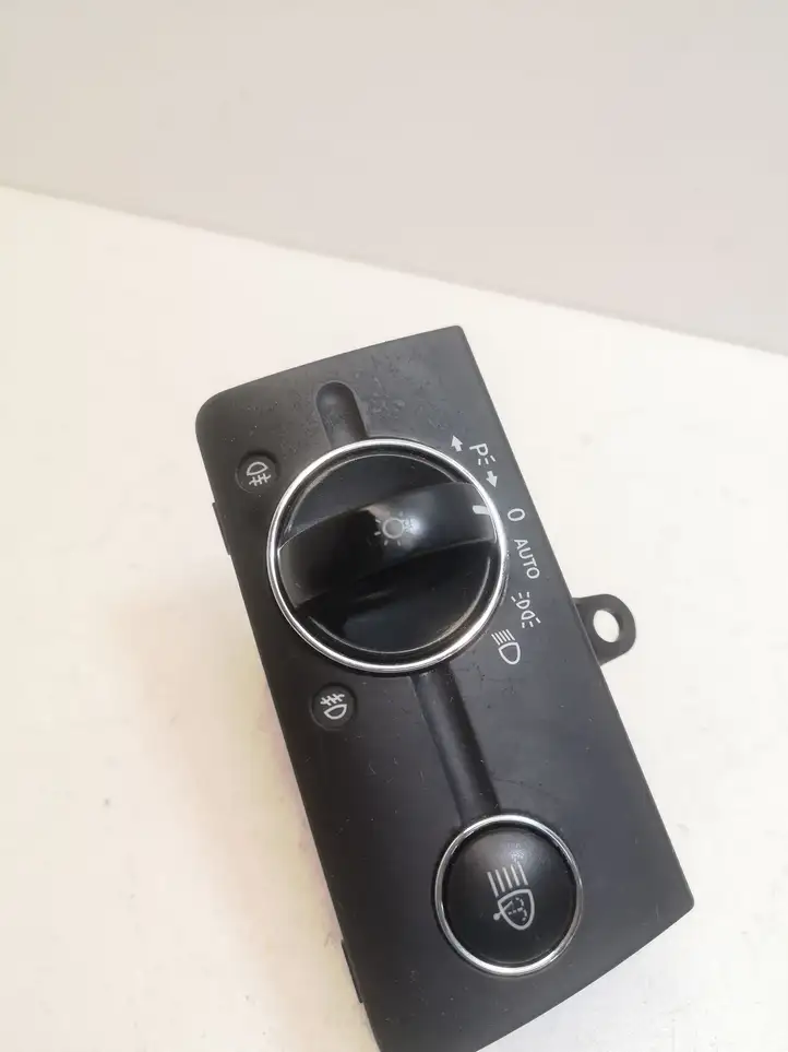 Mercedes-Benz E W211 (2002 - 2009) 2115450104 Включатель фонарей — фото 2