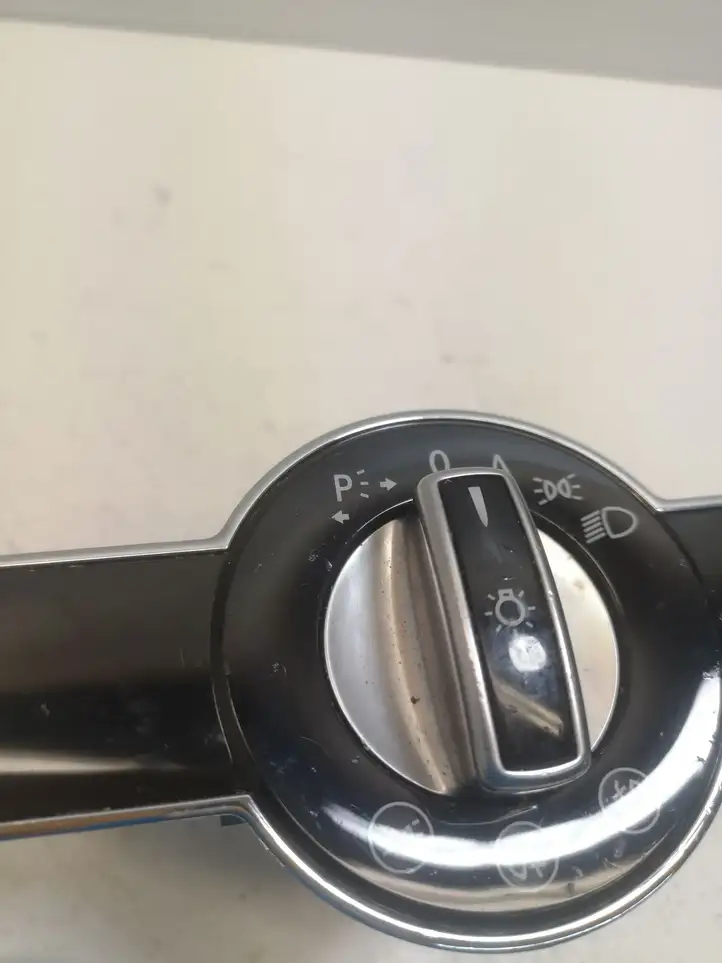 Mercedes-Benz S W221 (2005 - 2013) A2215451904 Включатель фонарей — фото 4