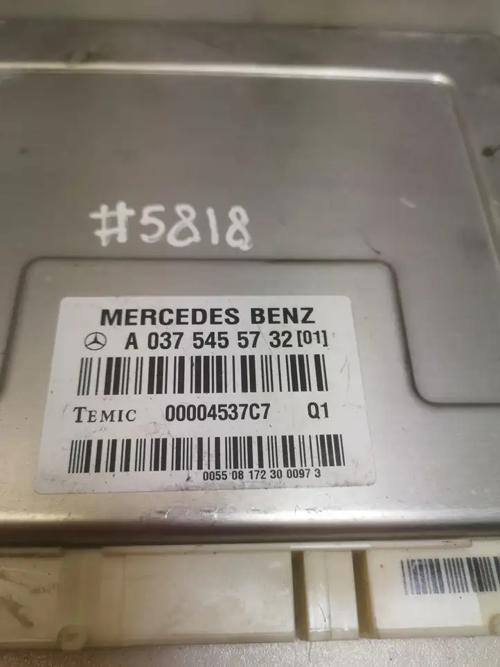 Mercedes-Benz CLS C219 (2003 - 2011) A0375455732 Блок управления подвеской — фото 3