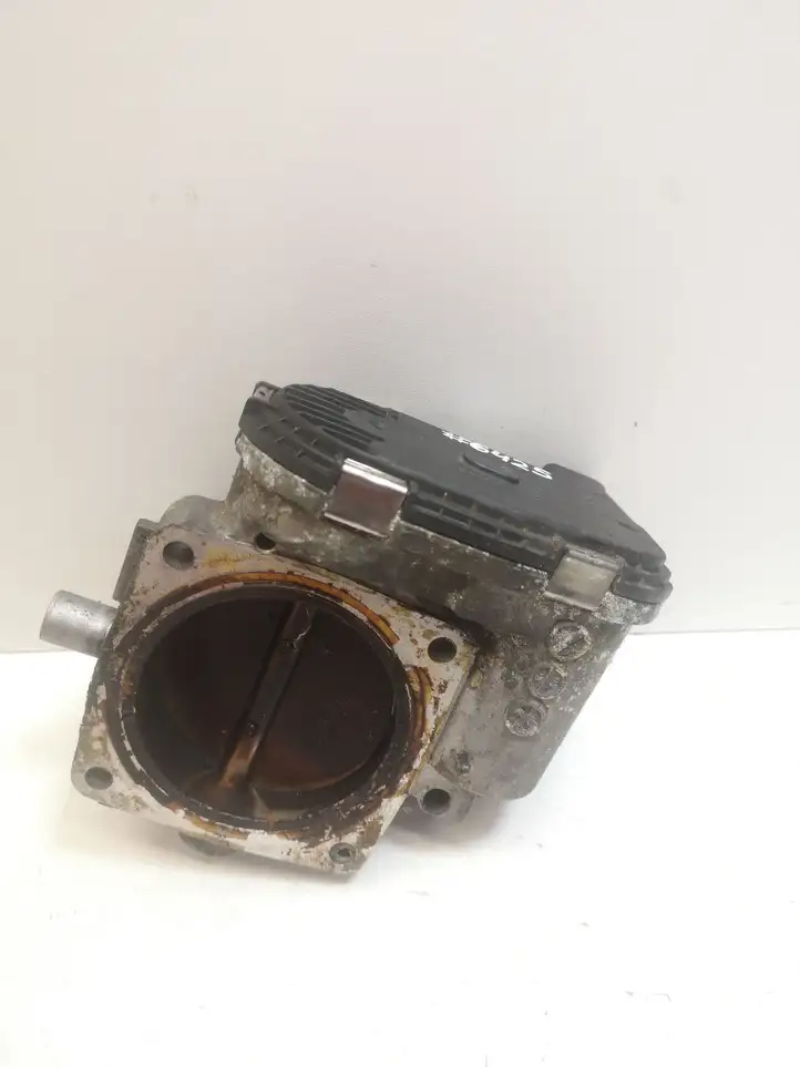 Mercedes-Benz CLK A209,C209 (2002 - 2009) A1121410125 Дроссельная заслонка — фото 1