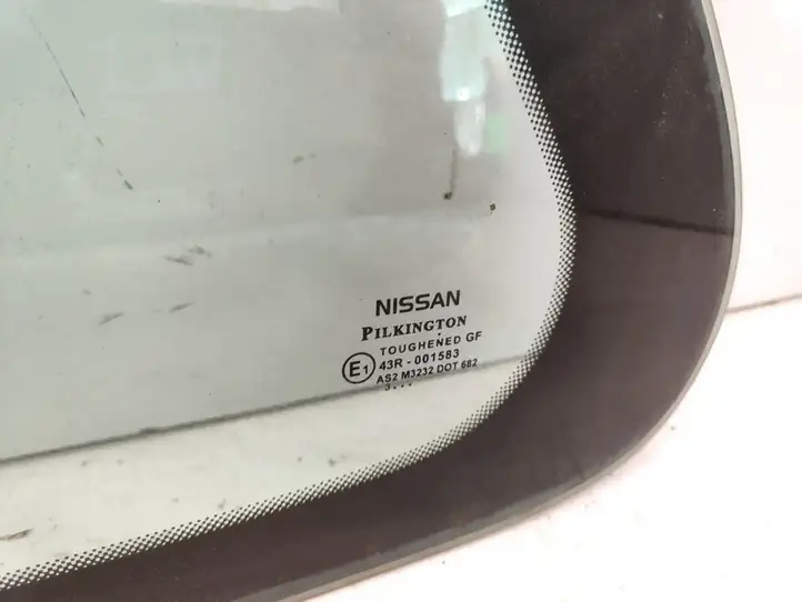 Nissan Micra (2003 - 2007) 43R001583 Заднее боковое стекло — фото 2