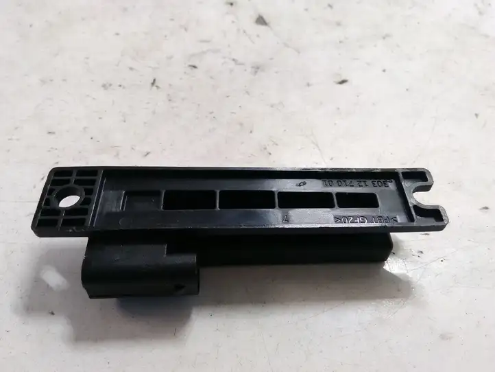 Land Rover Range Rover Evoque L538 (2015 - 2018) AH4215K603AA Антенна системы Keyless — фото 2