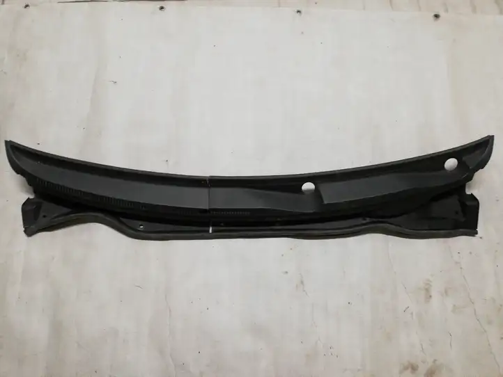Toyota Corolla Verso AR10 (2004 - 2009) 557820F010 Жабо стеклоочистителей — фото 1