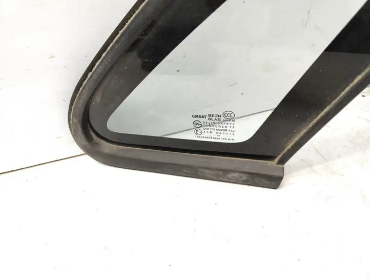 Suzuki Forenza (2003 - 2010)  43R000514 Заднее боковое стекло кузова