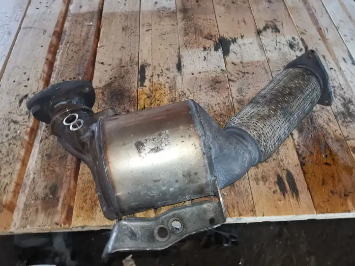 Volvo XC60 (2008 - 2013) 9G9N5E212BB Катализатор / DPF / FAP — фото 4