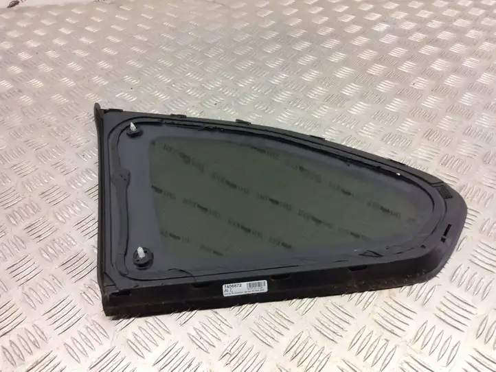 BMW X1 F48 F49 (2015 - 2022) 7406872 Заднее боковое стекло — фото 9