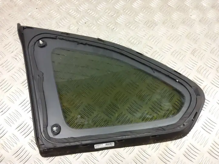 BMW X1 F48 F49 (2015 - 2022) 7406872 Заднее боковое стекло — фото 11