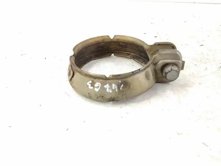 Mercedes-Benz C W205 (2014 - 2021)   Держатель глушителя